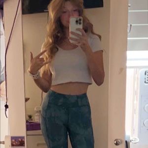 Meet your Posher, Adriana